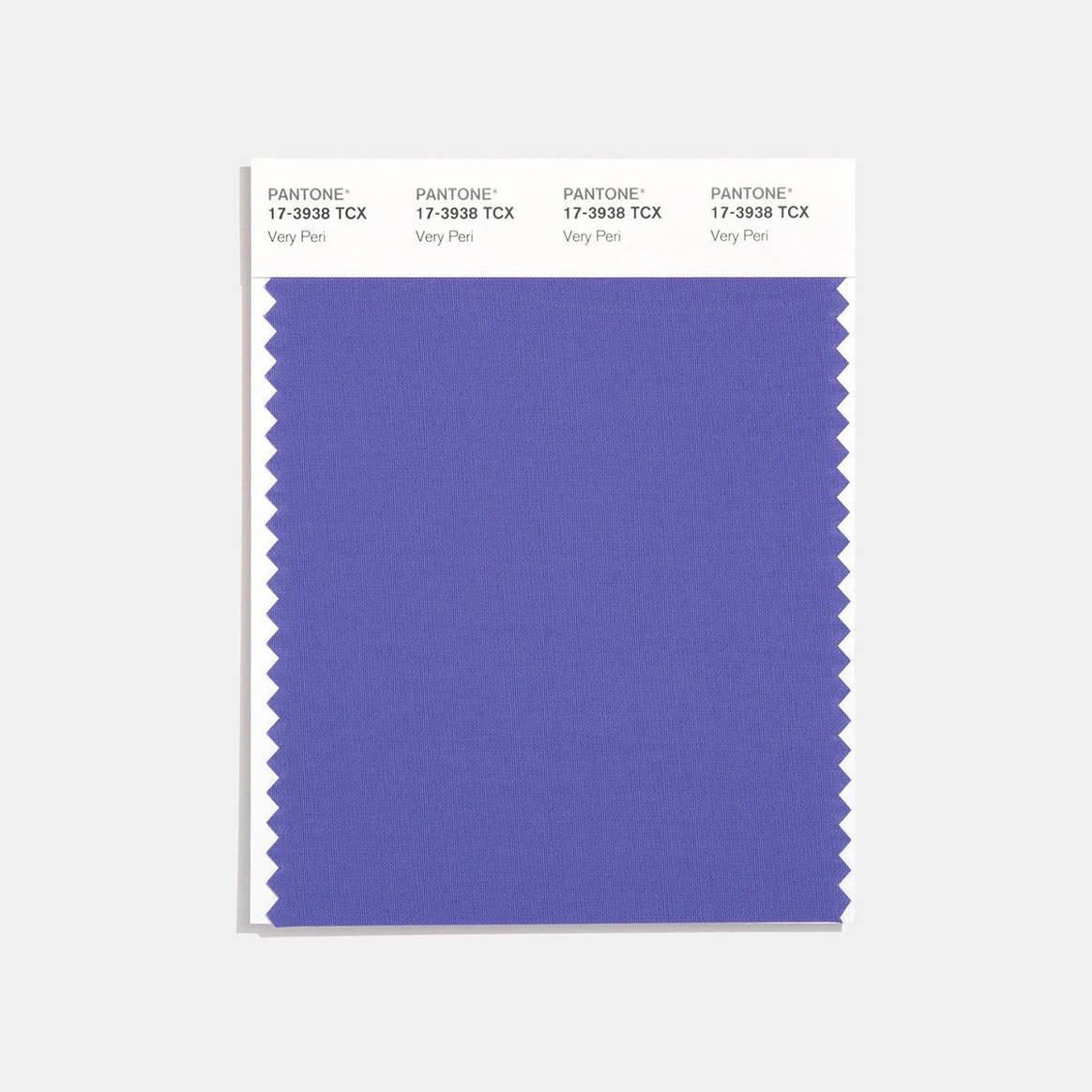 Metadescripción: Amostra textil da cor Pantone Very Peri proposta para o ano 2022, a primeira cor personalizada entre todas as paletas apresentadas desde 2000.